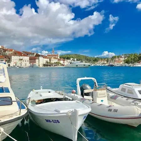 Lucy Διαμέρισμα Milna (Brac)