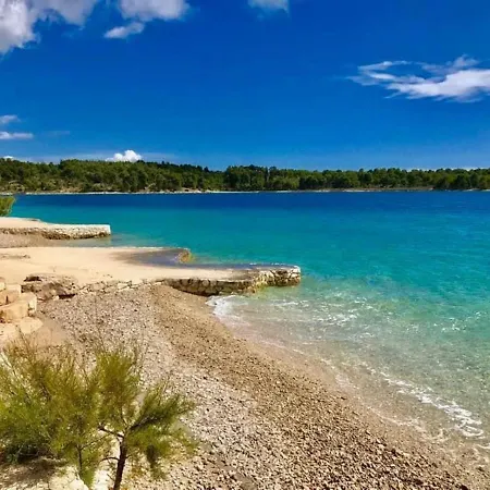 Lucy Lejlighed Milna (Brac)