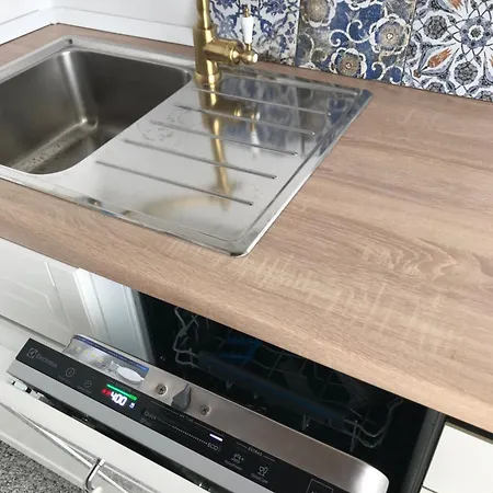 Lucy 아파트 밀나